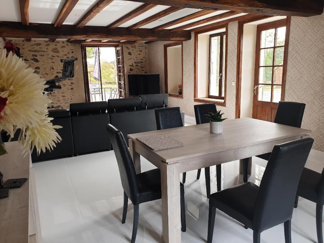 La Maison Du Lac Lavaud Saint-Quentin-sur-Charente Exteriör bild