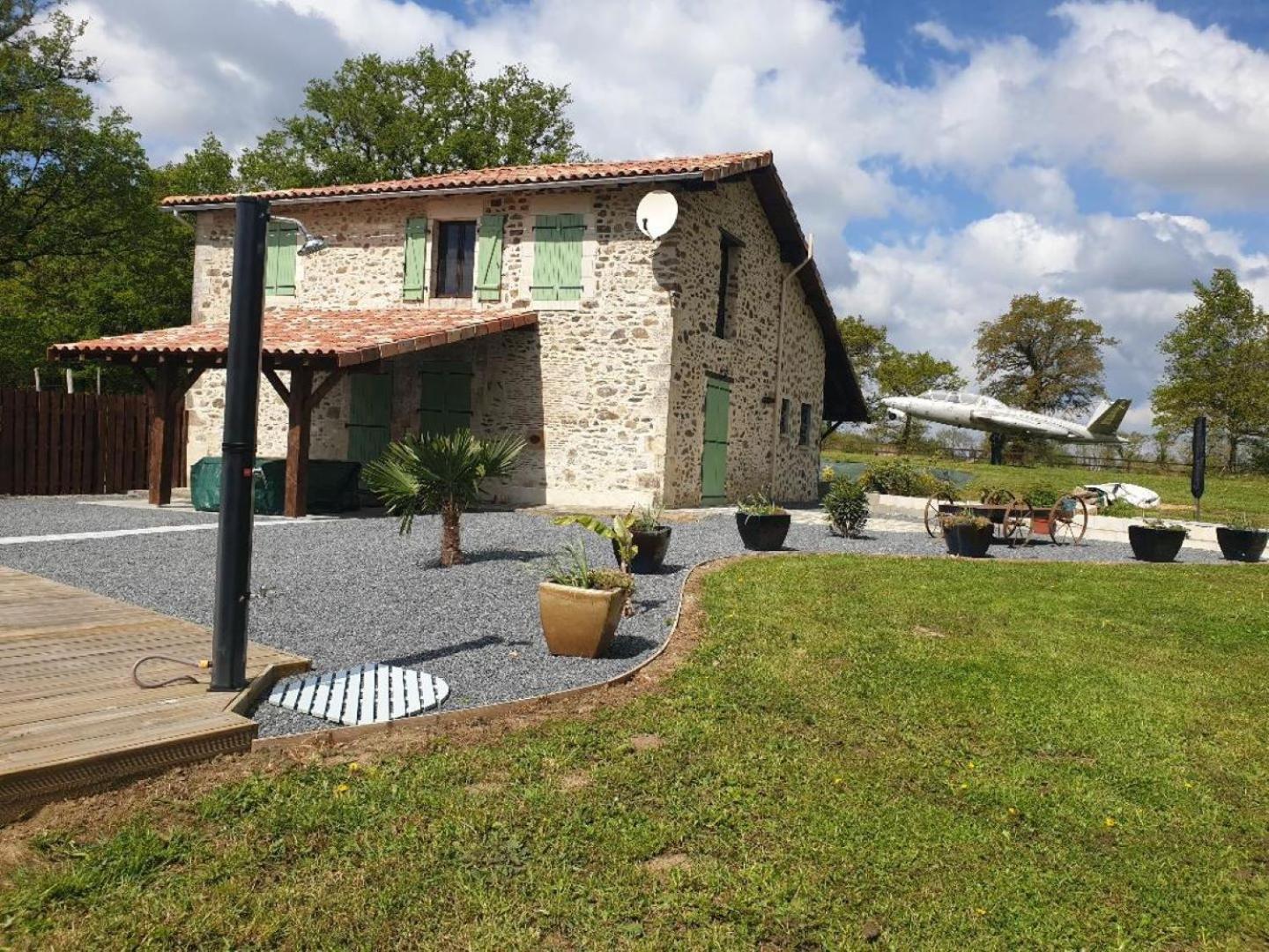 La Maison Du Lac Lavaud Saint-Quentin-sur-Charente Exteriör bild